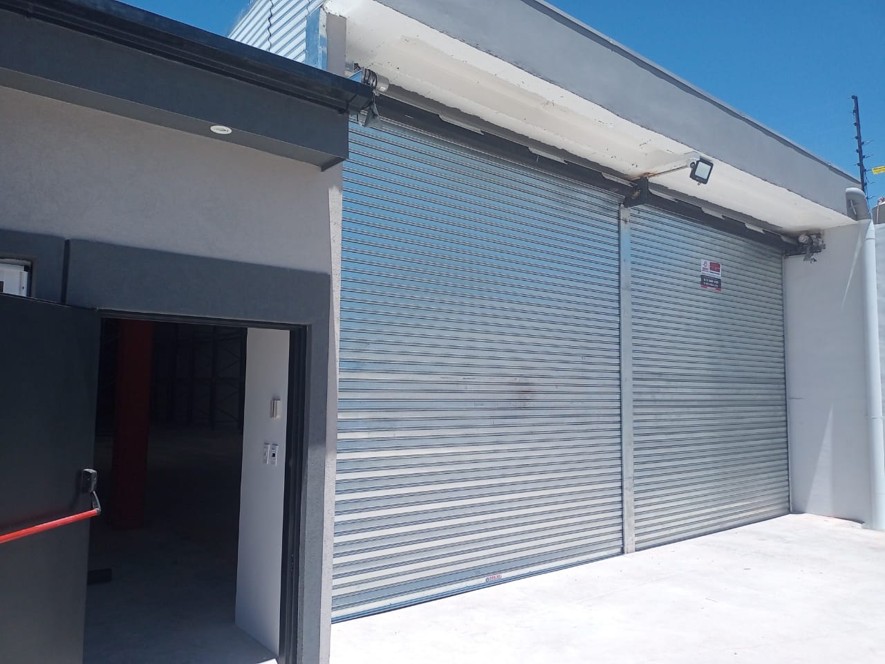 Cortina metálica industrial Inducort en Llavallol